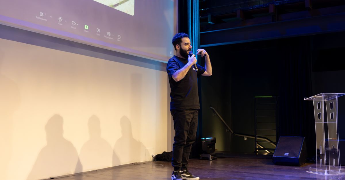 How a Keynote Speaker for Corporate Events Can Transform Your Next Conference