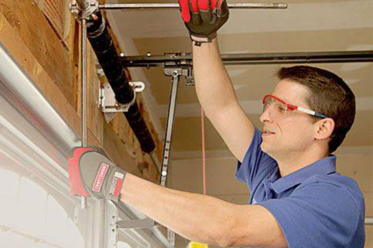 Pro Tips For Maintenance And Repair Of Your Garage Door