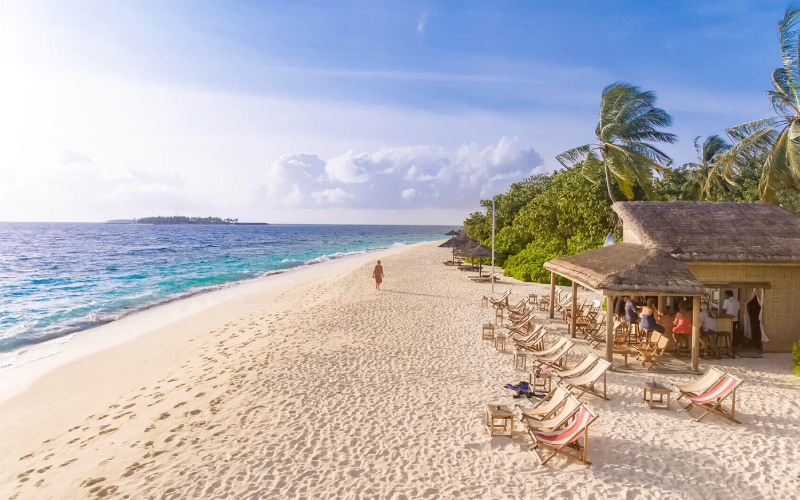 Enjoy A Relaxing Beach Vacation At A Luxury Beach Resort