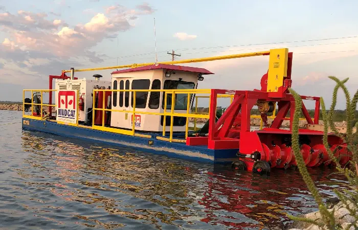 remote controlled dredge