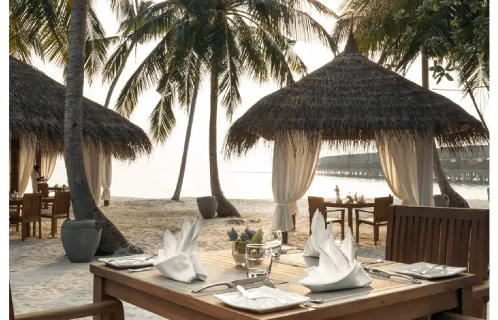 bar in maldives