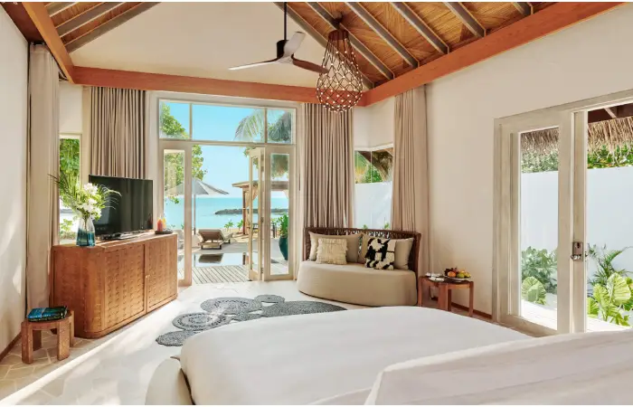 Why The Maldives Luxury Resort Should Be Your Next Dream Vacation