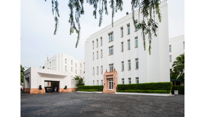 The Best Luxury Hotels in Delhi Offering Classic and Modern Comforts